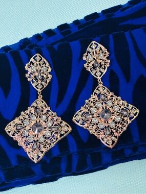 Vintage Style Gold Crystal Filigree Drop Earrings - Women Jewelry